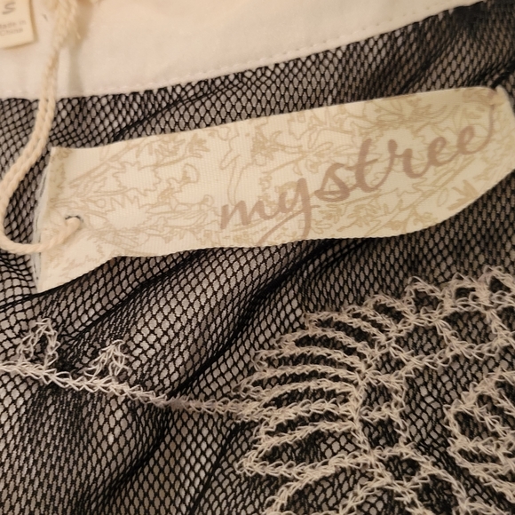 Mystree Lace Black & Cream Mini Skirt Size Small - Picture 4 of 6